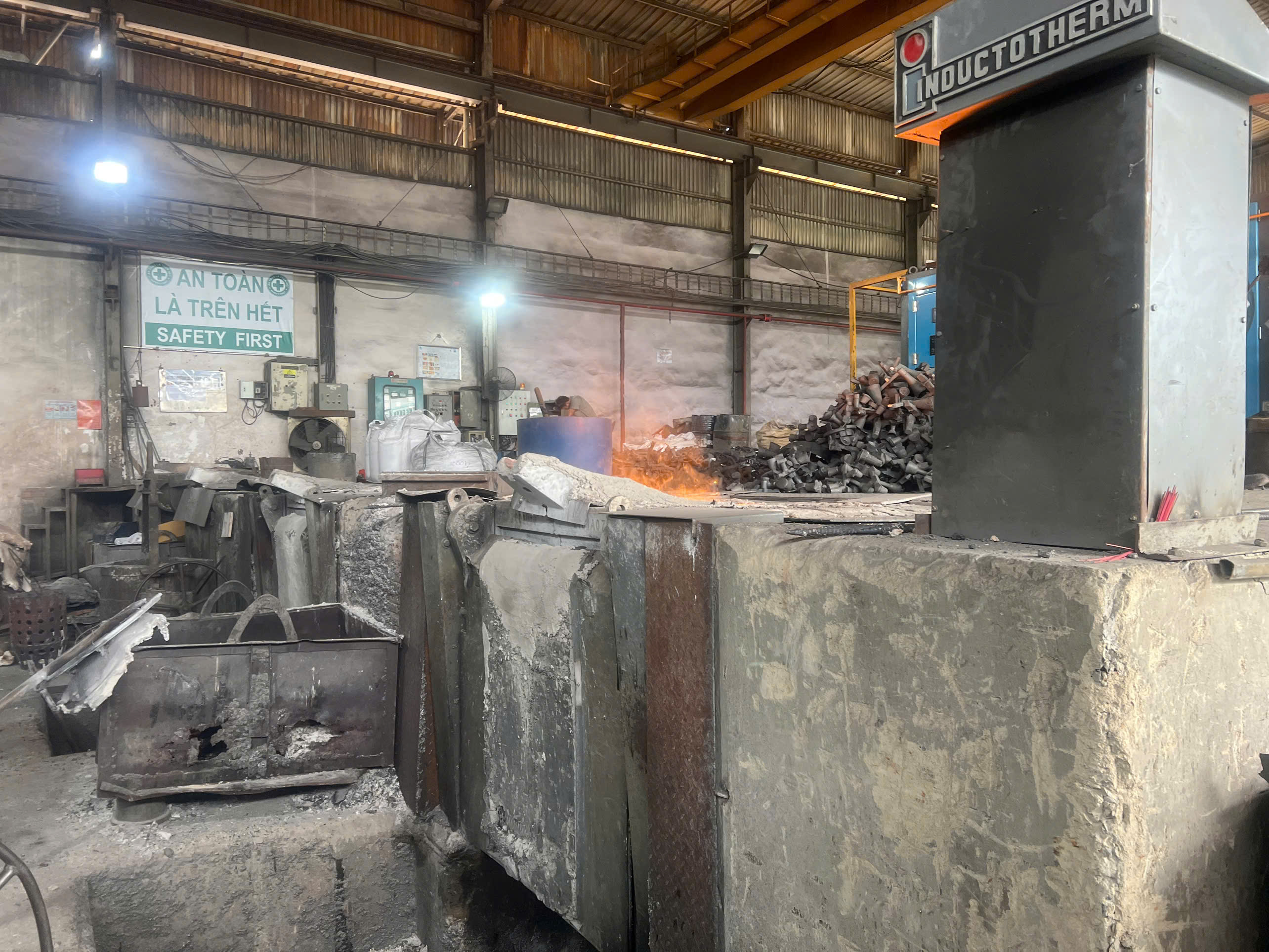 Mold area 2.jpg